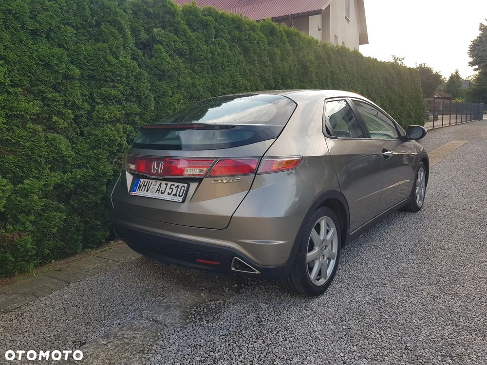 Honda Civic - 9