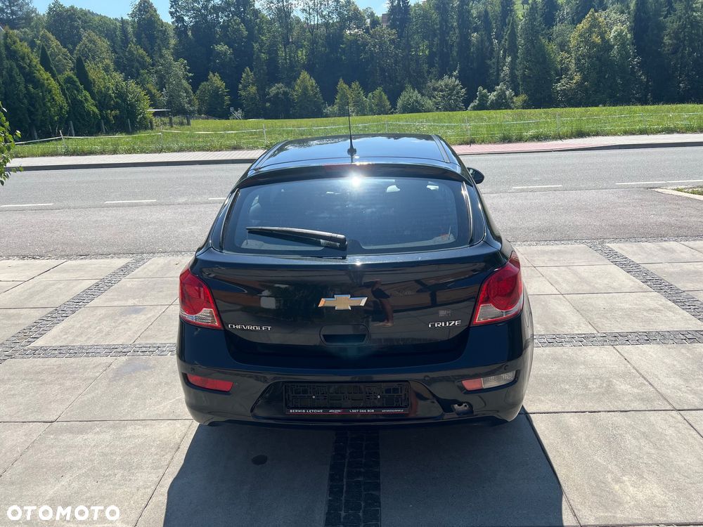 Chevrolet Cruze 1.6 LS - 6