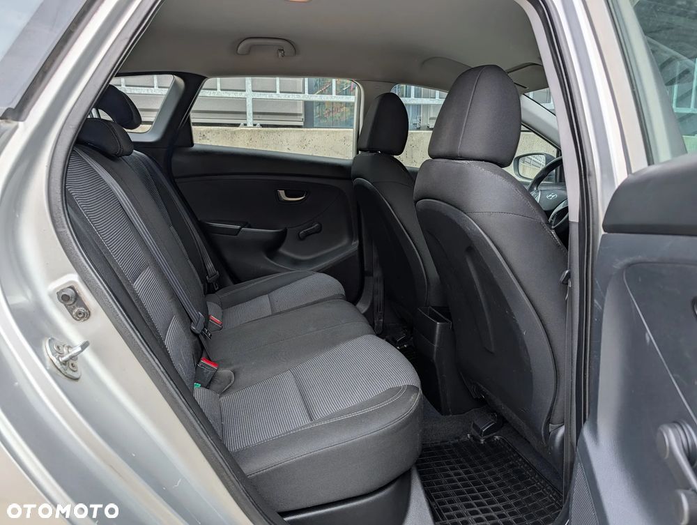 Hyundai i30 1.6 CRDi Comfort - 8