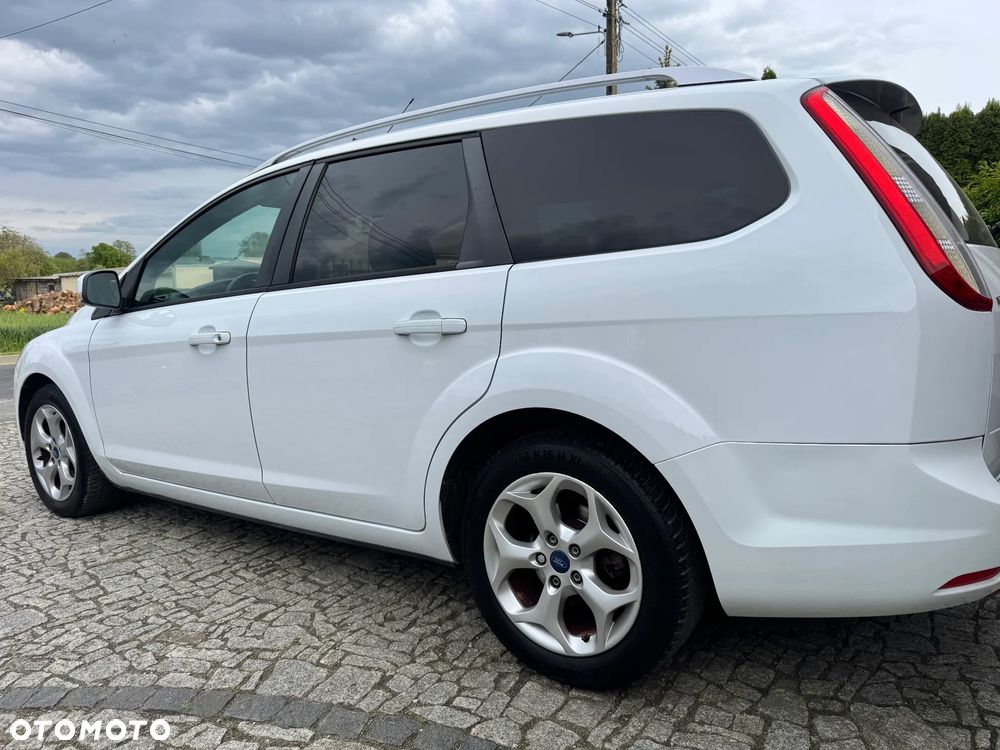 Ford Focus 1.6 16V Style - 10