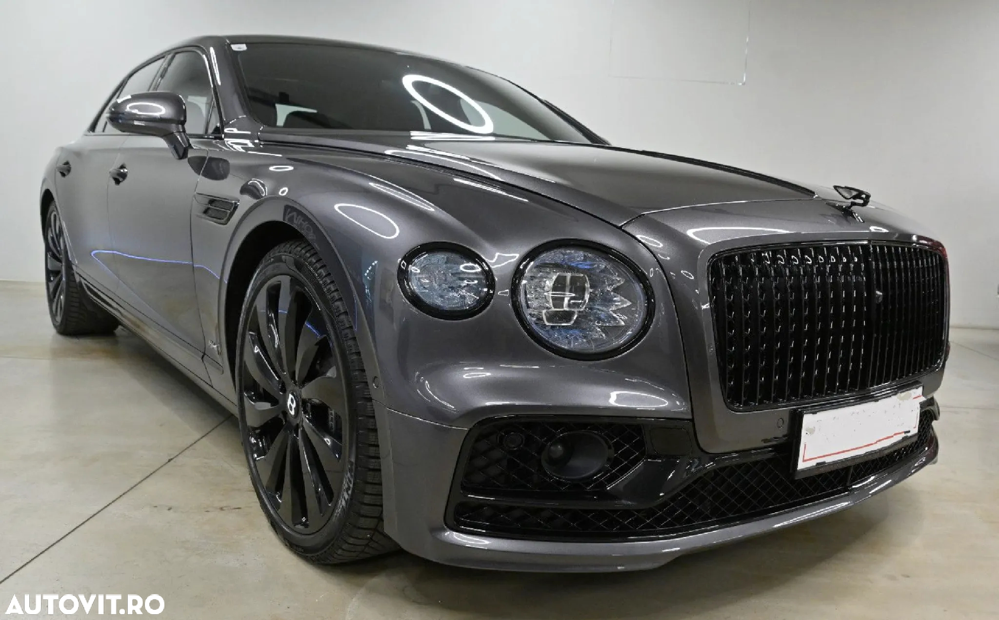 Bentley Flying Spur - 5