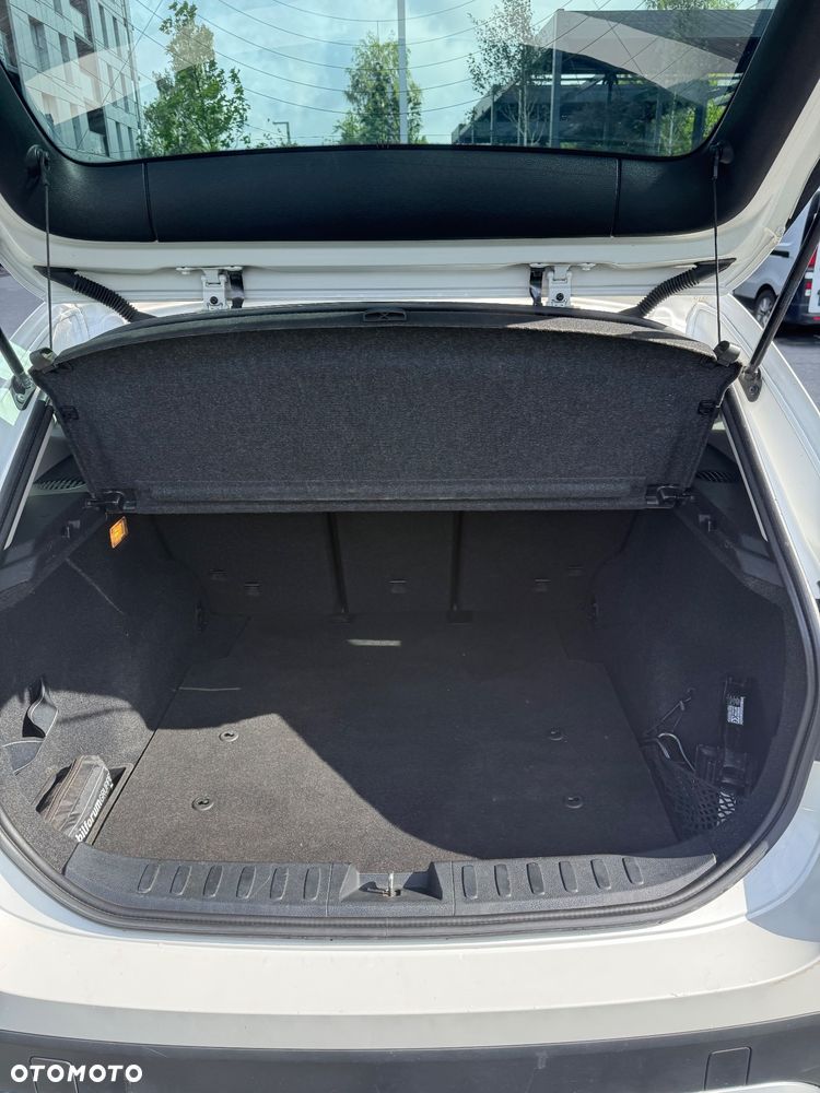BMW X1 xDrive20d - 14