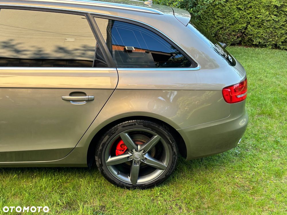 Audi A4 Avant - 4