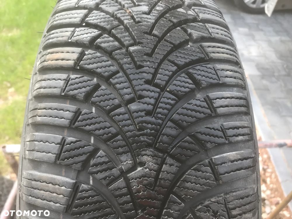 Opona Goodyear UltraGrip 9+ 205/55R16 Zima 2022 - 1