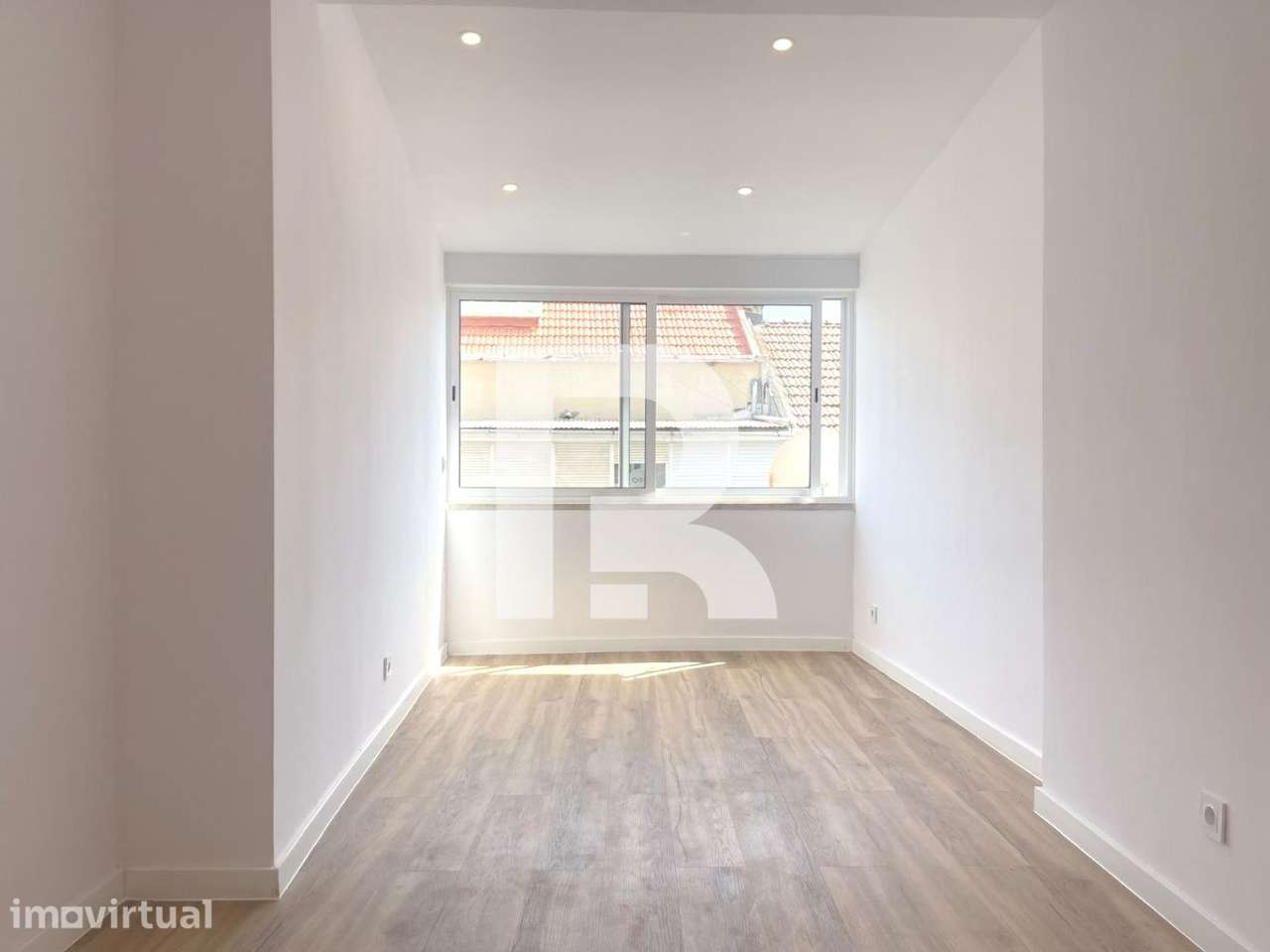 Apartamento T2 totalmente remodelado em Queluz - Grande imagem: 5/16