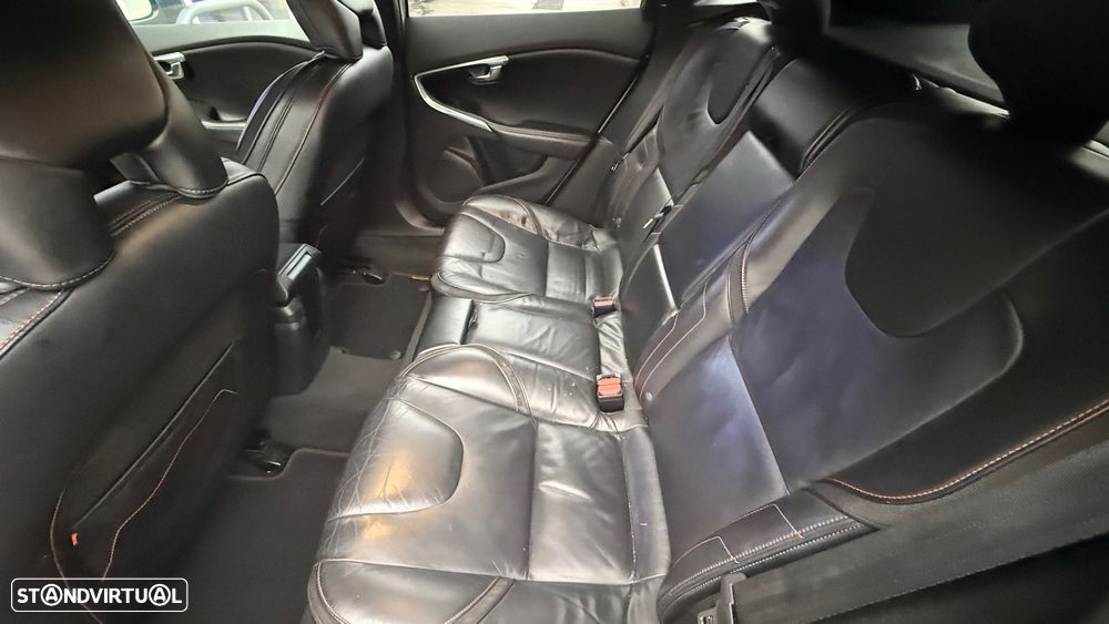 Volvo V40 1.6 D2 Volvo Ocean Race Powershift - 3