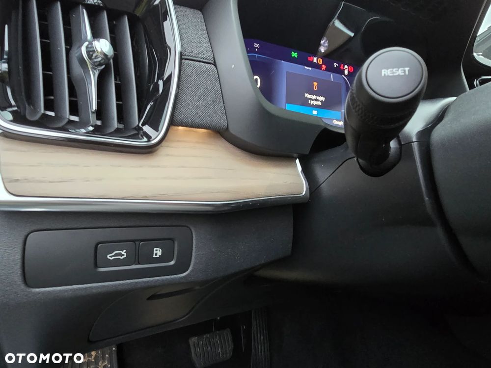 Volvo XC 90 T8 AWD Plug-In Hybrid Inscription 7os - 36