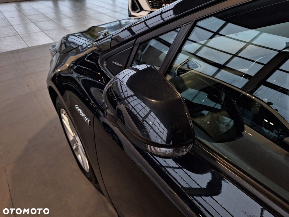 Toyota Corolla 1.8 Hybrid Comfort - 12