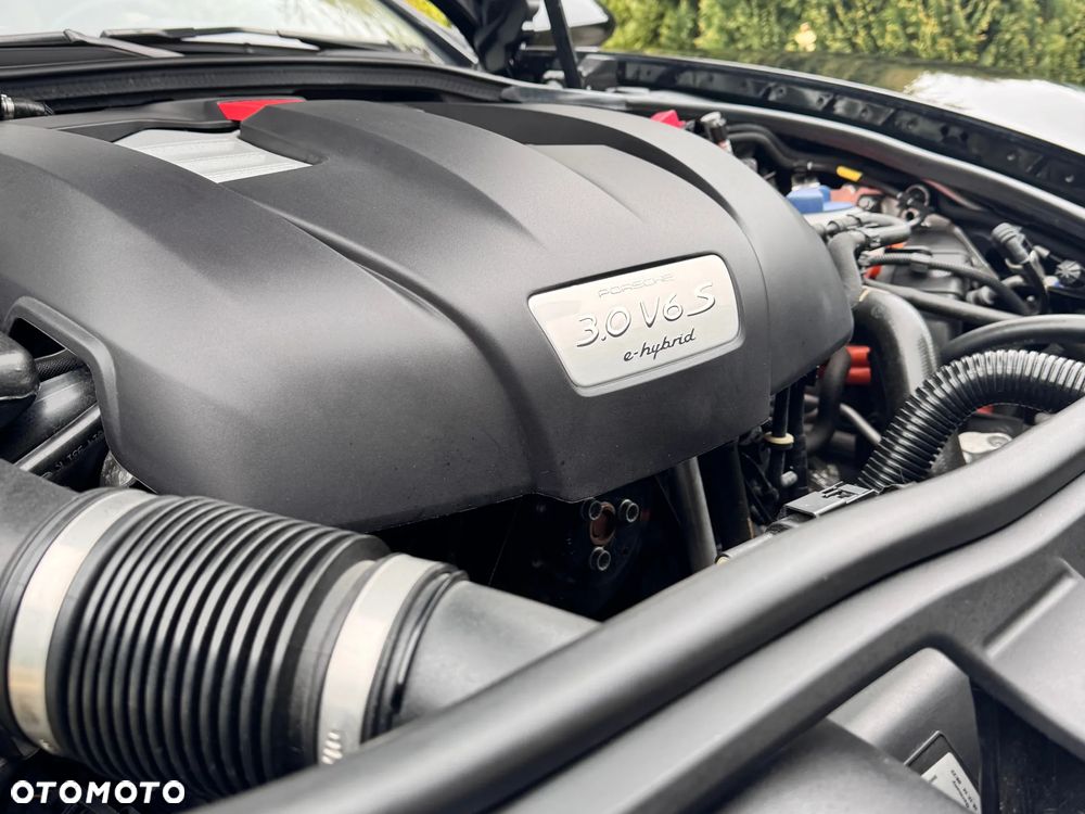 Porsche Panamera - 17