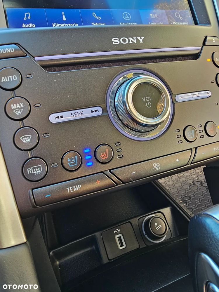 Ford Mondeo 2.0 Hybrid Vignale - 25