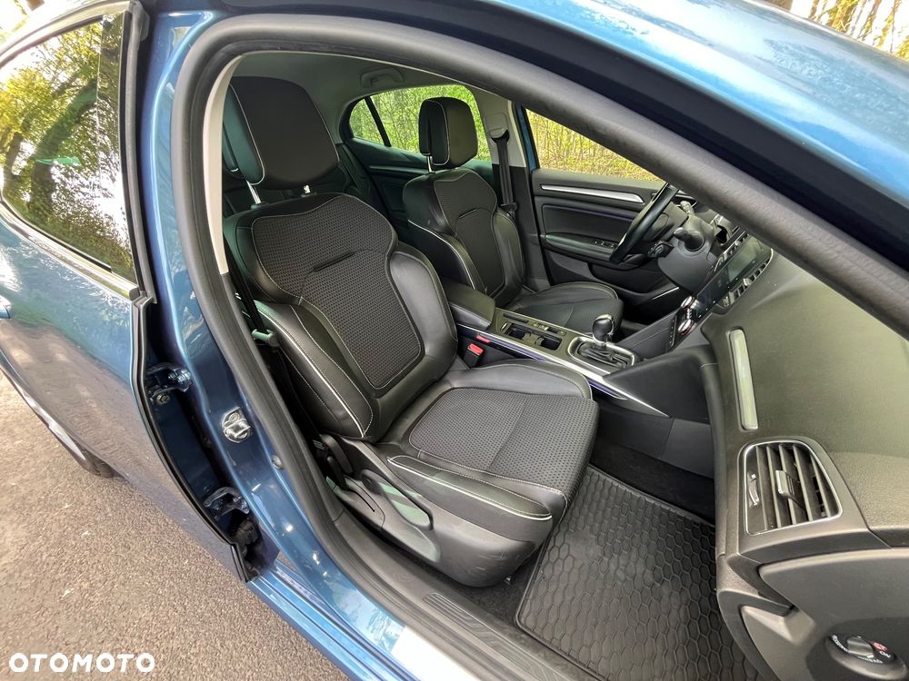 Renault Megane 1.5 dCi Limited EDC EU6 - 16