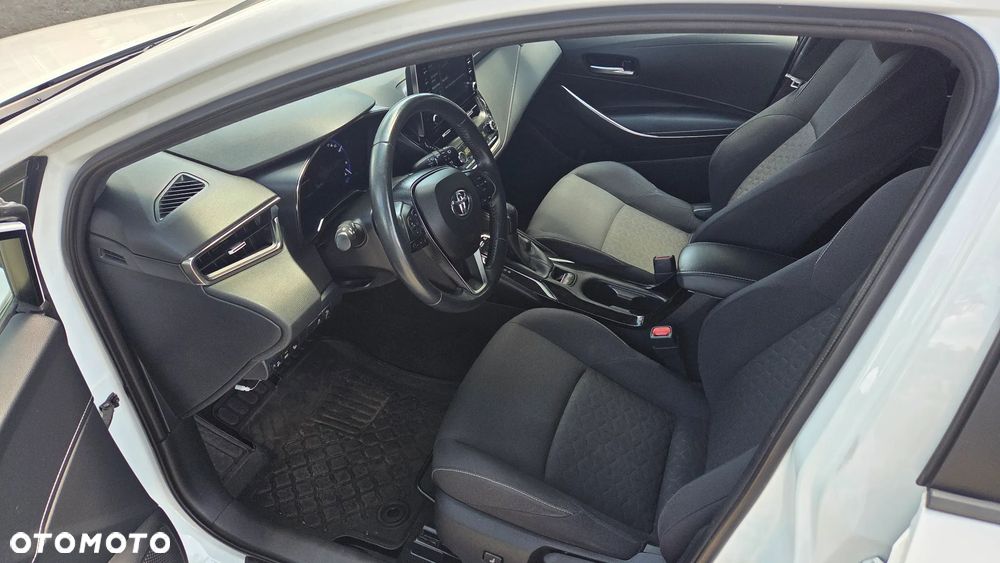 Toyota Corolla 1.8 Hybrid Executive - 8