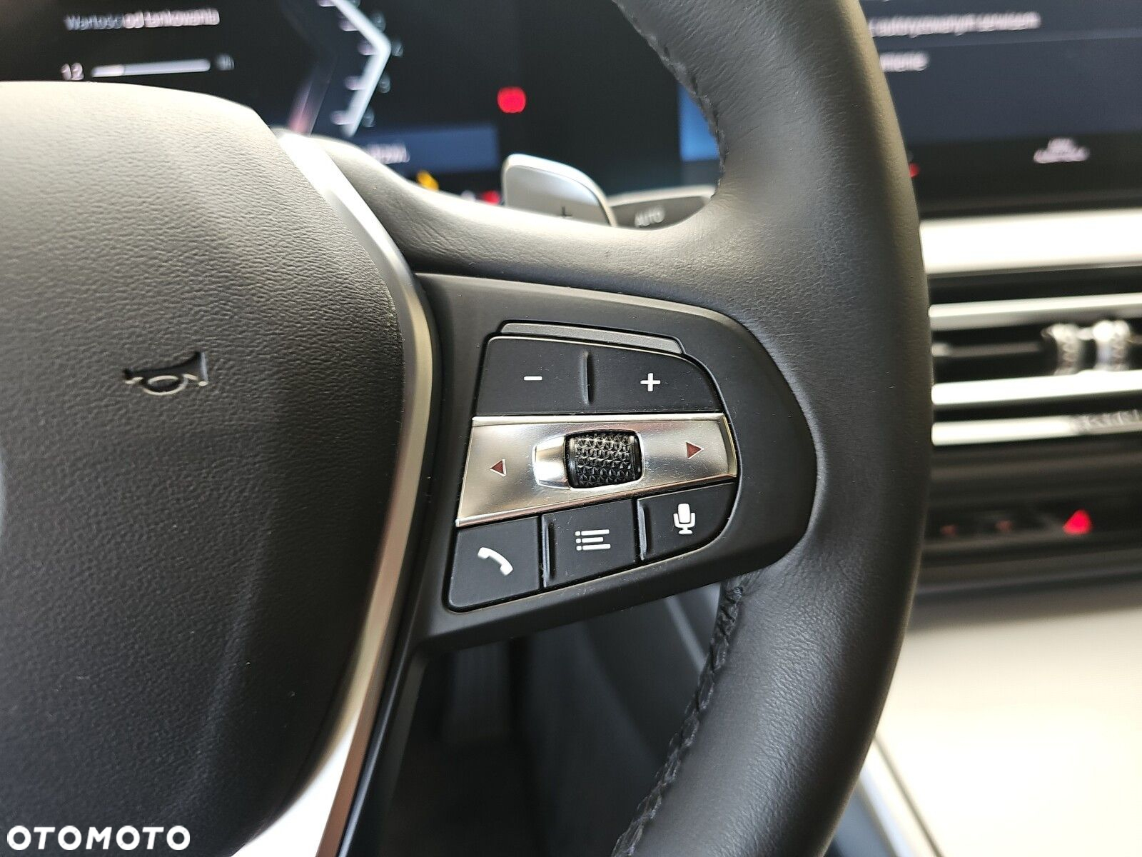 BMW Seria 3 318i - 24