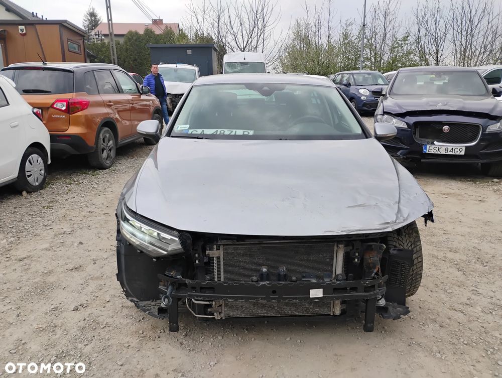 Volkswagen Passat - 19