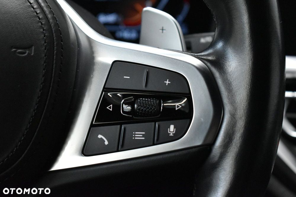 BMW Seria 3 320d xDrive M Sport sport - 16