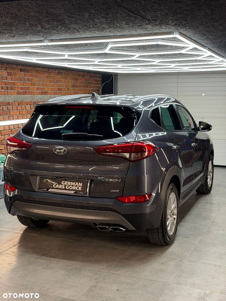 Hyundai Tucson 2.0 CRDi 4WD Automatik Style - 12