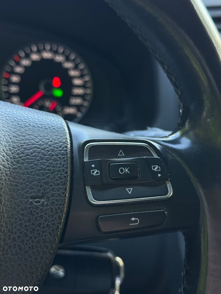 Volkswagen Multivan - 22