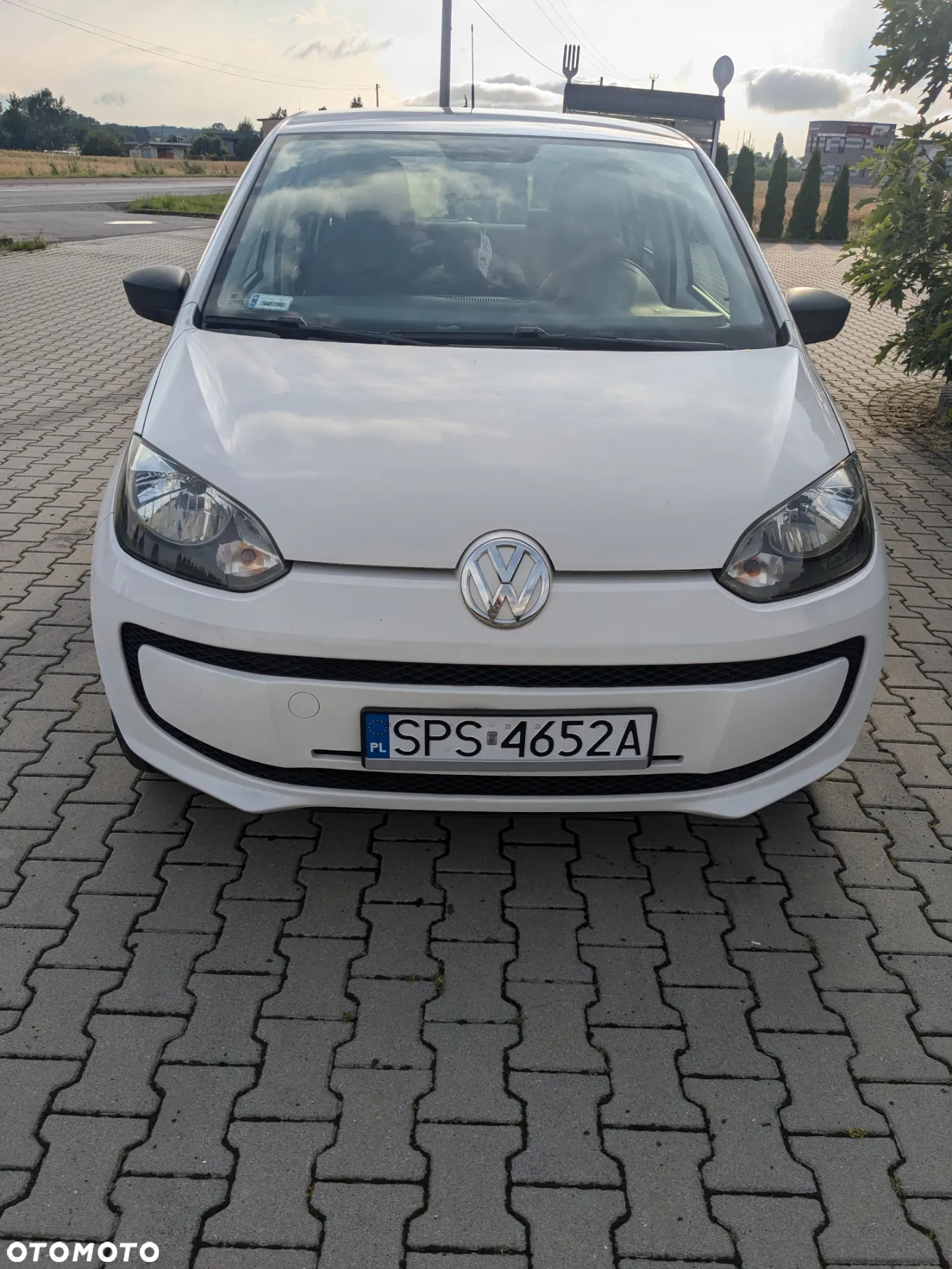 Volkswagen up! (BlueMotion Technology) move - 3