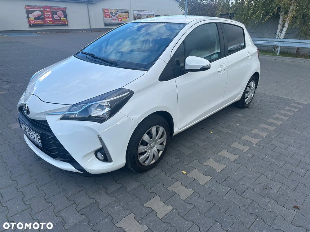Toyota Yaris 1.5 Premium - 9