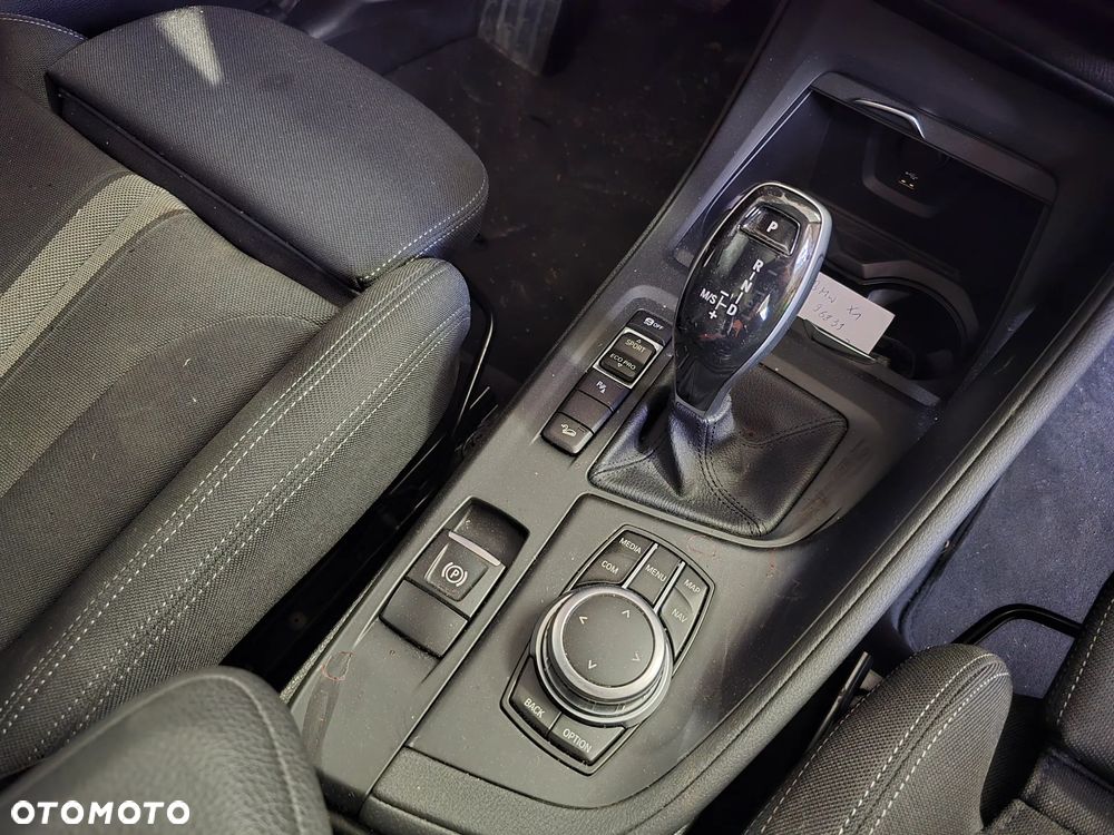 BMW X1 xDrive18d - 14