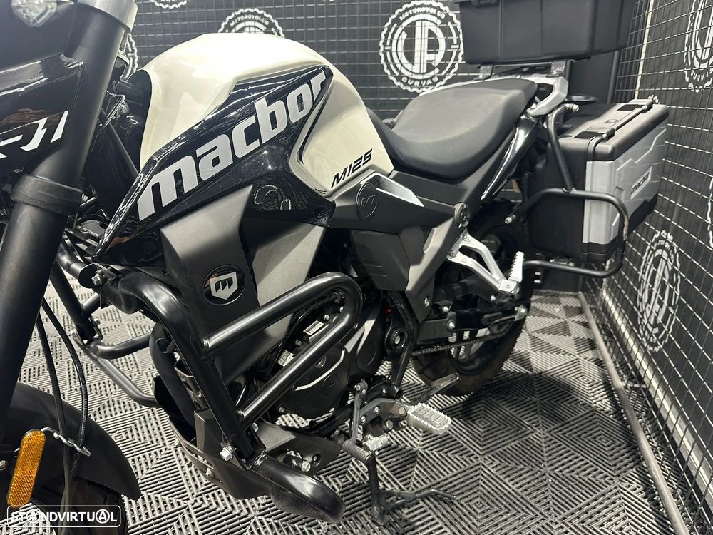 Macbor Montana XR1 125 - 3