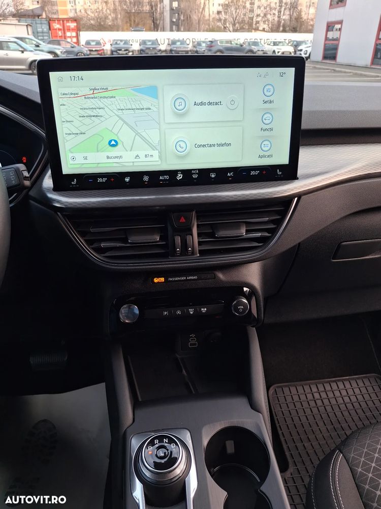 Ford Kuga 1.5 EcoBoost A8 FWD Titanium - 20