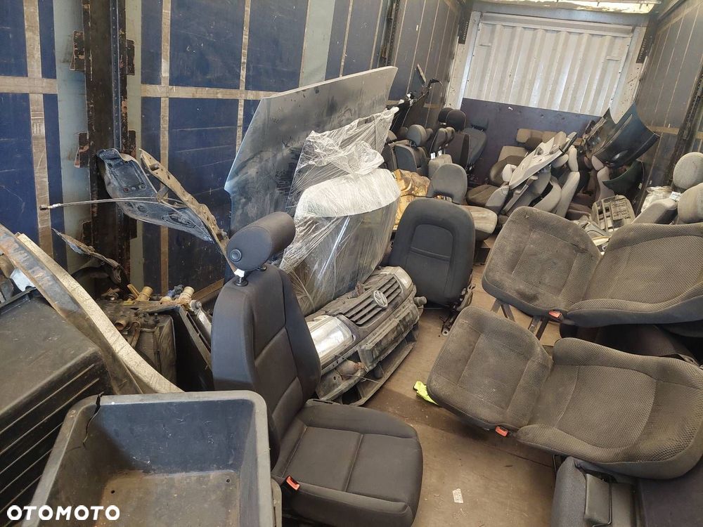 FOTEL LEWY PRZÓD AUDI A4 B6 - 5