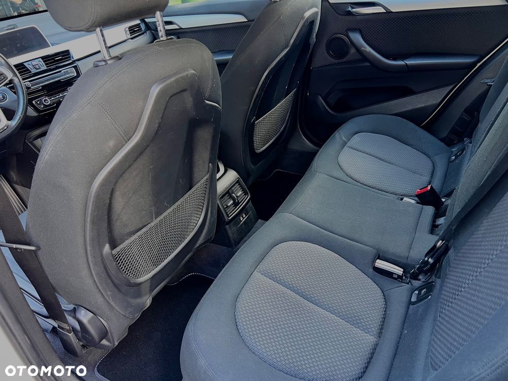 BMW X1 sDrive18i GPF Advantage - 34