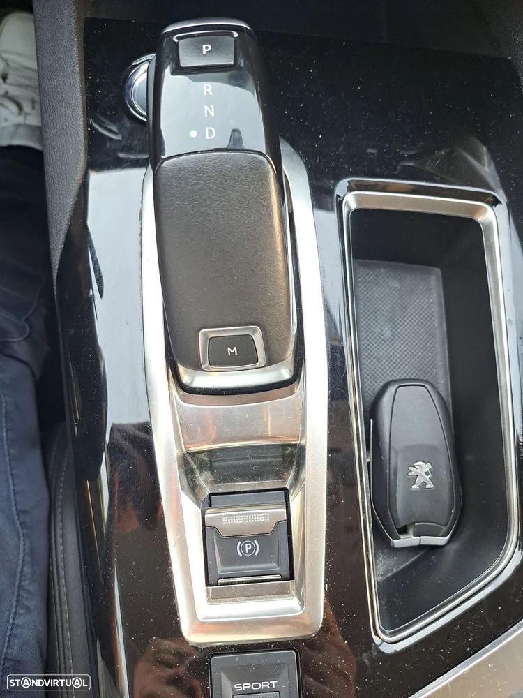 Peugeot 3008 BlueHDi 130 Stop & Start EAT8 Allure Pack - 12