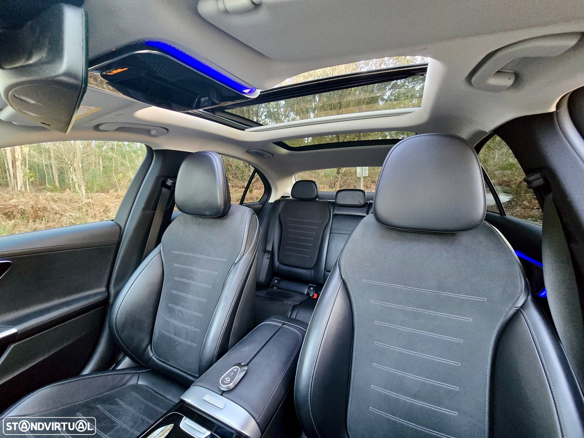 Mercedes-Benz C 300 d AMG Line - 26