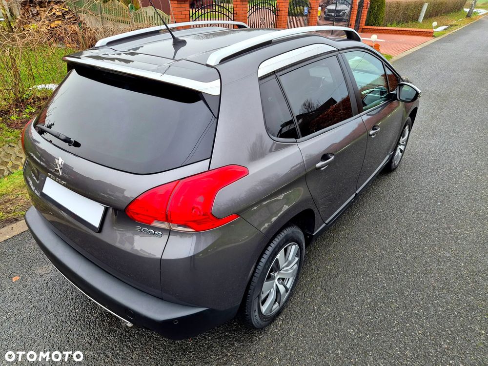 Peugeot 2008 PureTech 82 Style - 24