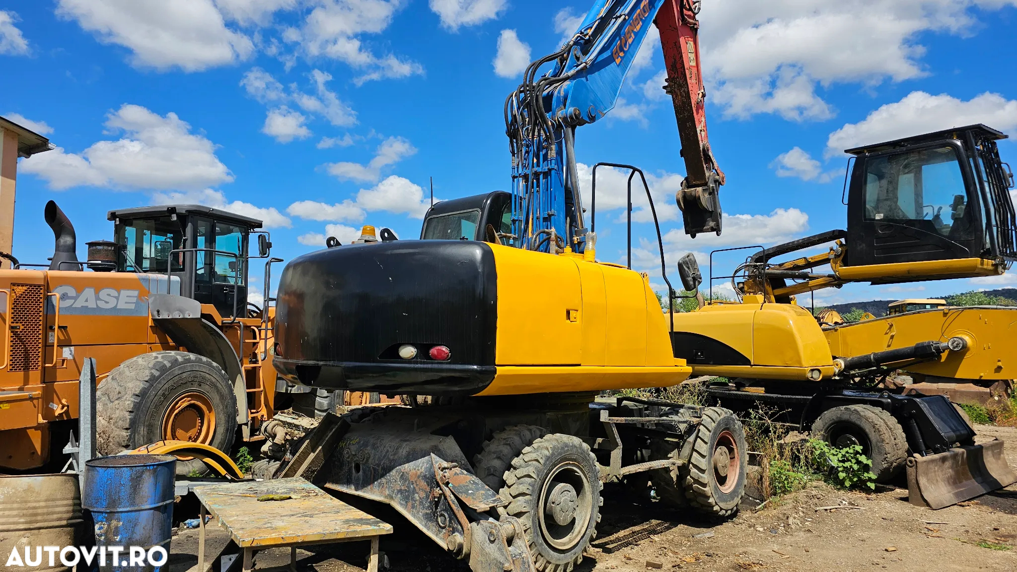 JCB JS 175 Excavator pe roți - 4