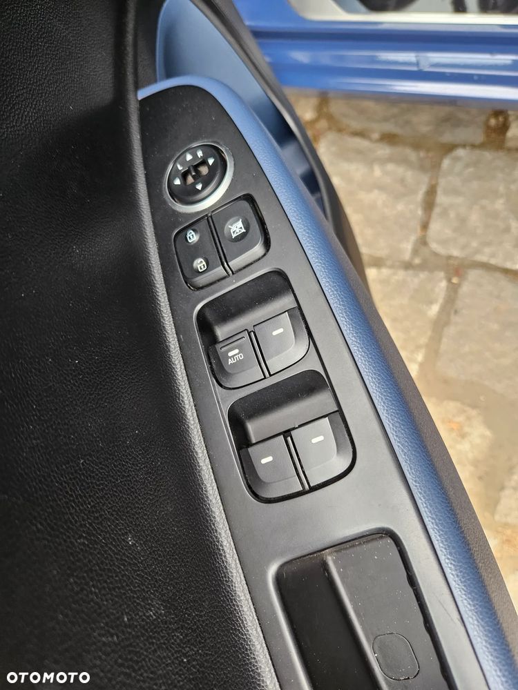 Hyundai i10 1.2 Premium - 19