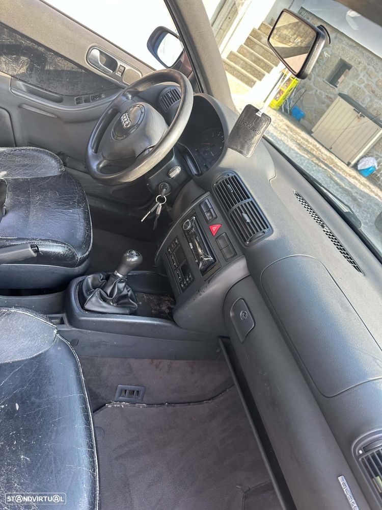 Audi A3 1.6 - 5