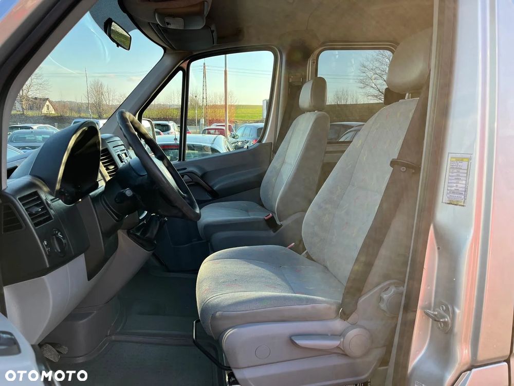 Volkswagen Crafter MAX - 9