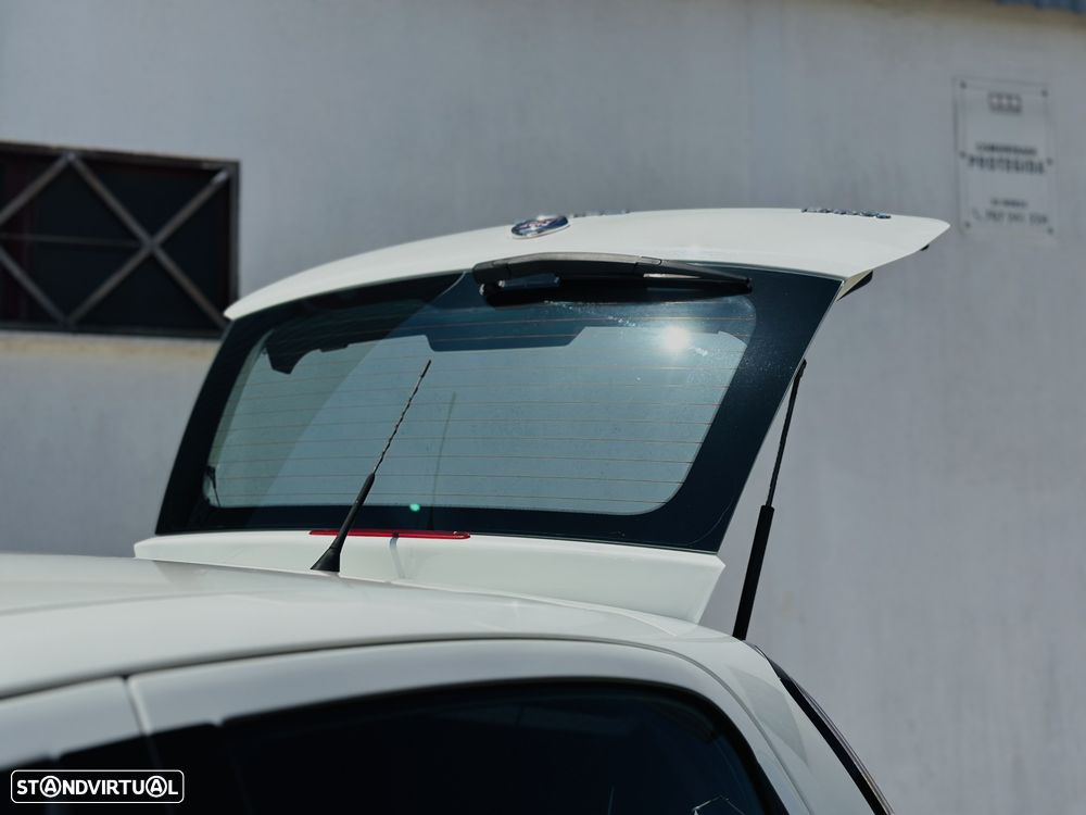 Fiat Punto 1.2 Lounge S&S - 17
