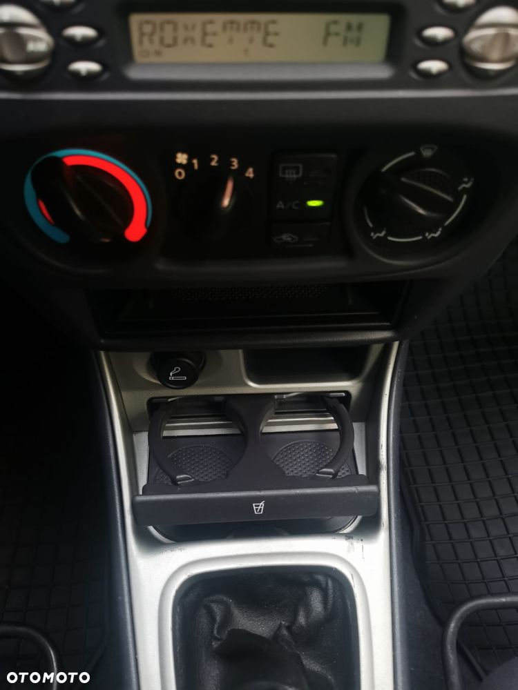Nissan Almera - 26