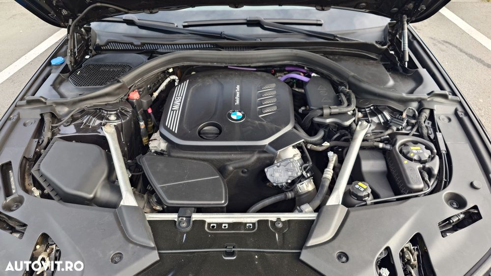 BMW Seria 5 520d AT MHEV - 15