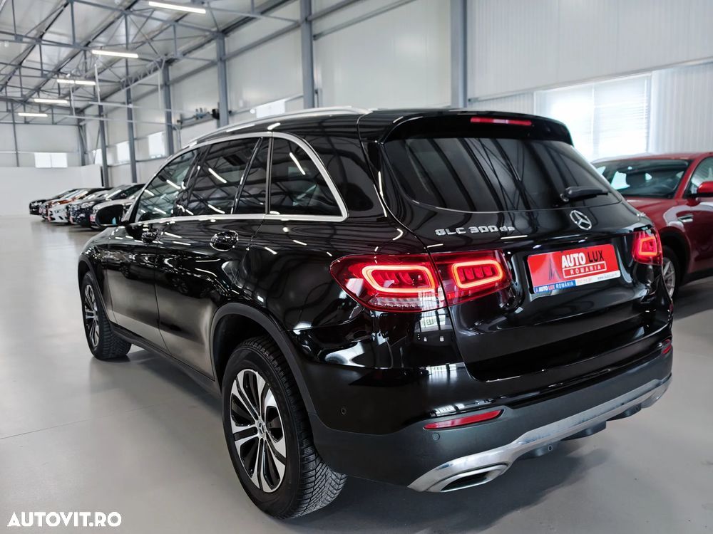 Mercedes-Benz GLC 300 de 4Matic 9G-TRONIC - 5