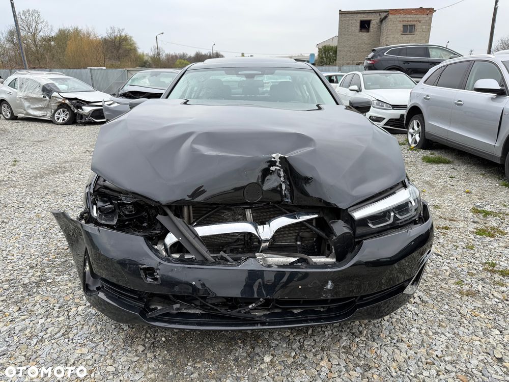 BMW Seria 5 530d xDrive Luxury Line - 10