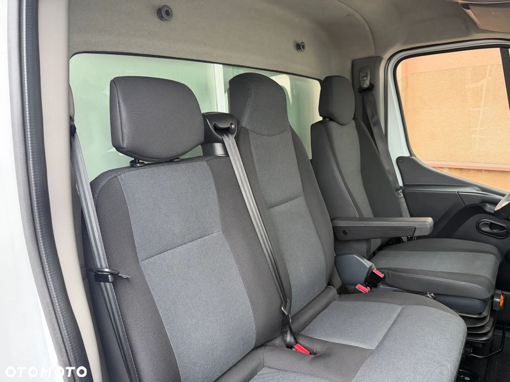 Renault Master Chłodnia Winda - 33