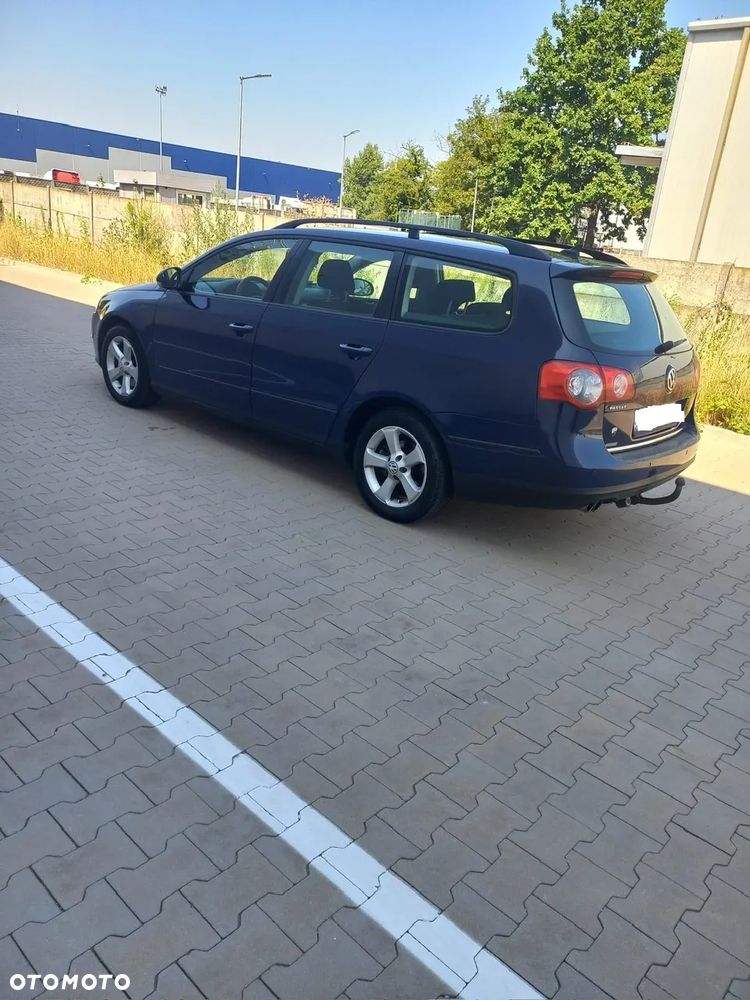 Volkswagen Passat - 16