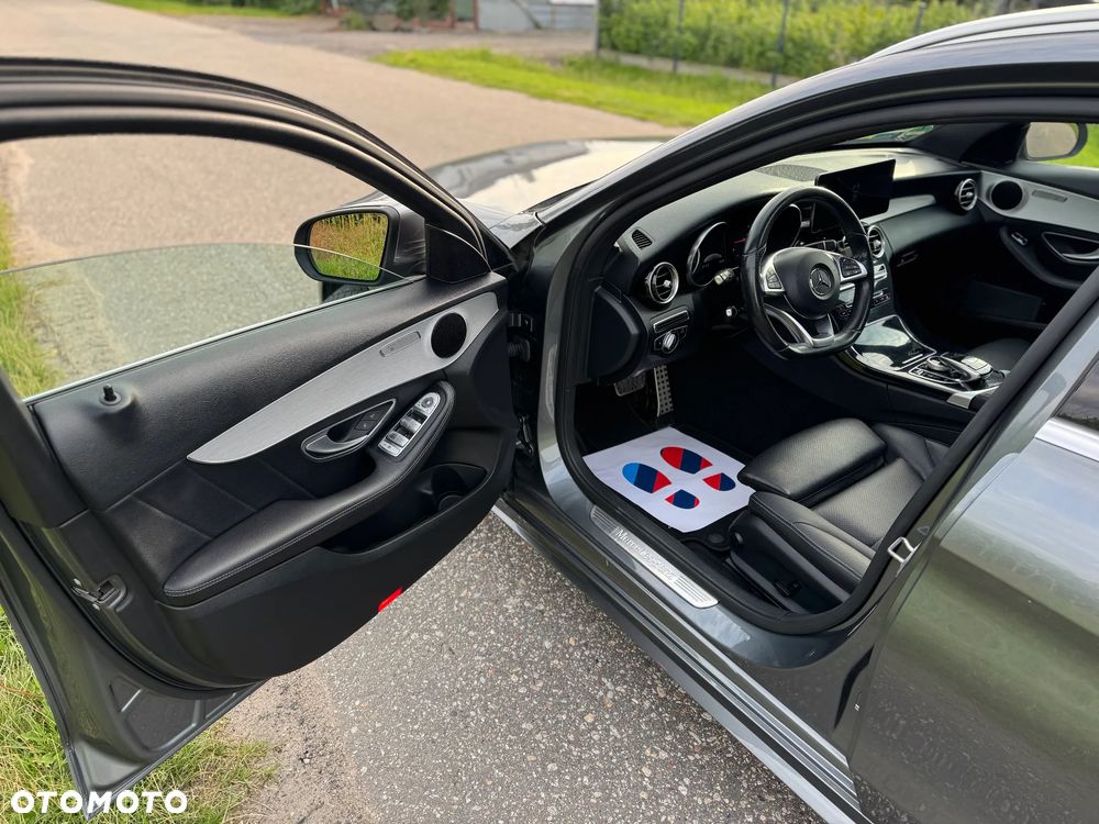 Mercedes-Benz Klasa C 220 d 9G-TRONIC - 28