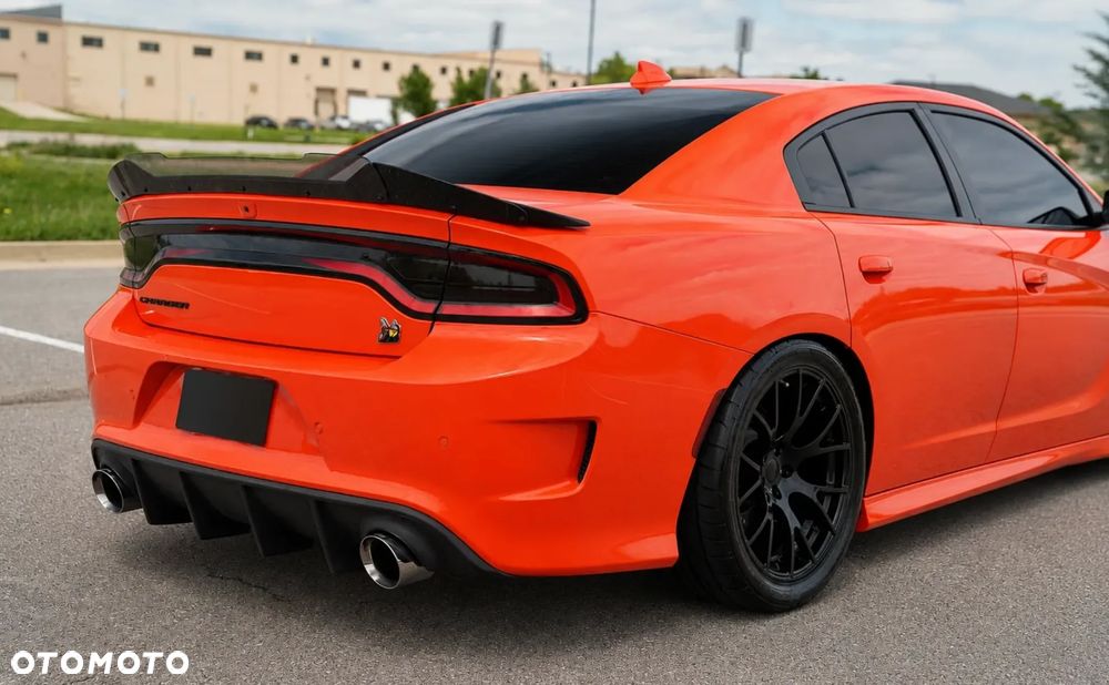 Dodge Charger 6.4 Scat Pack - 11