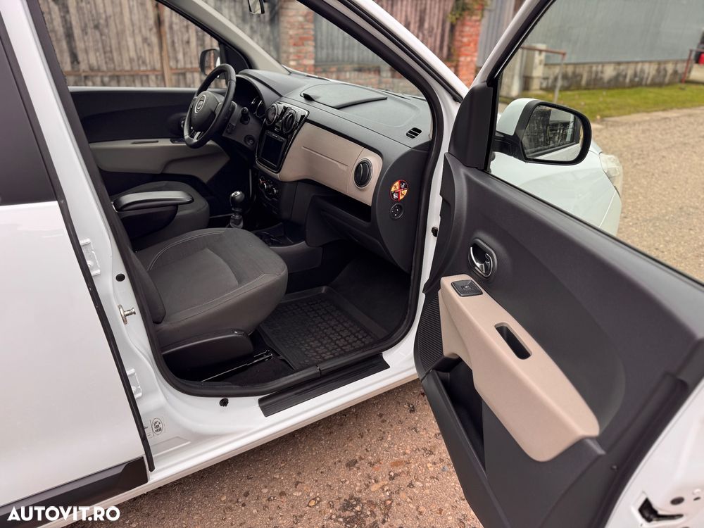 Dacia Lodgy dCi 110 Stepway - 9
