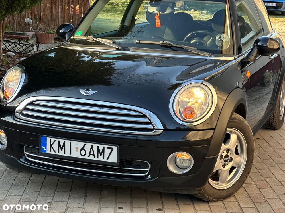 MINI Cooper Standard - 4