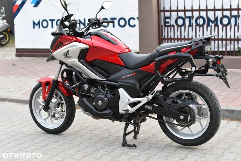 Honda NC - 18