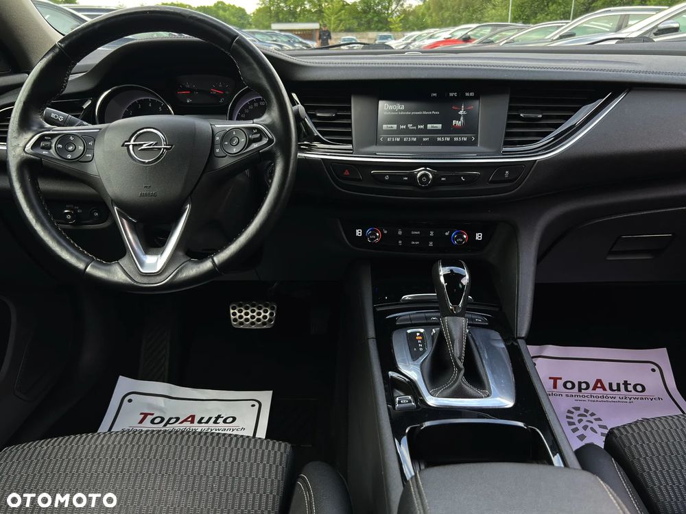 Opel Insignia 1.5 T Exclusive S&S - 31