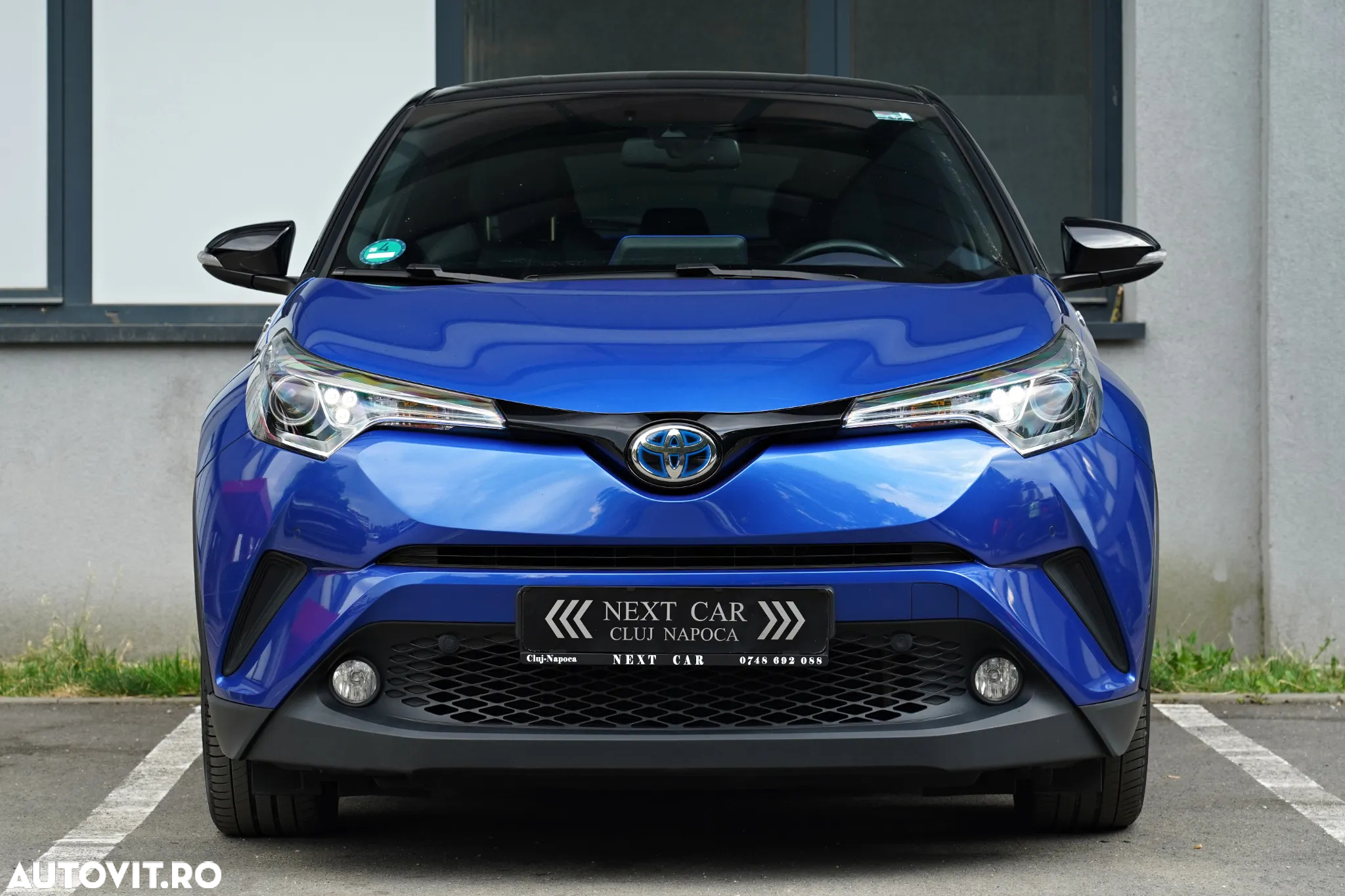 Toyota C-HR Hybrid Style Selection - 6