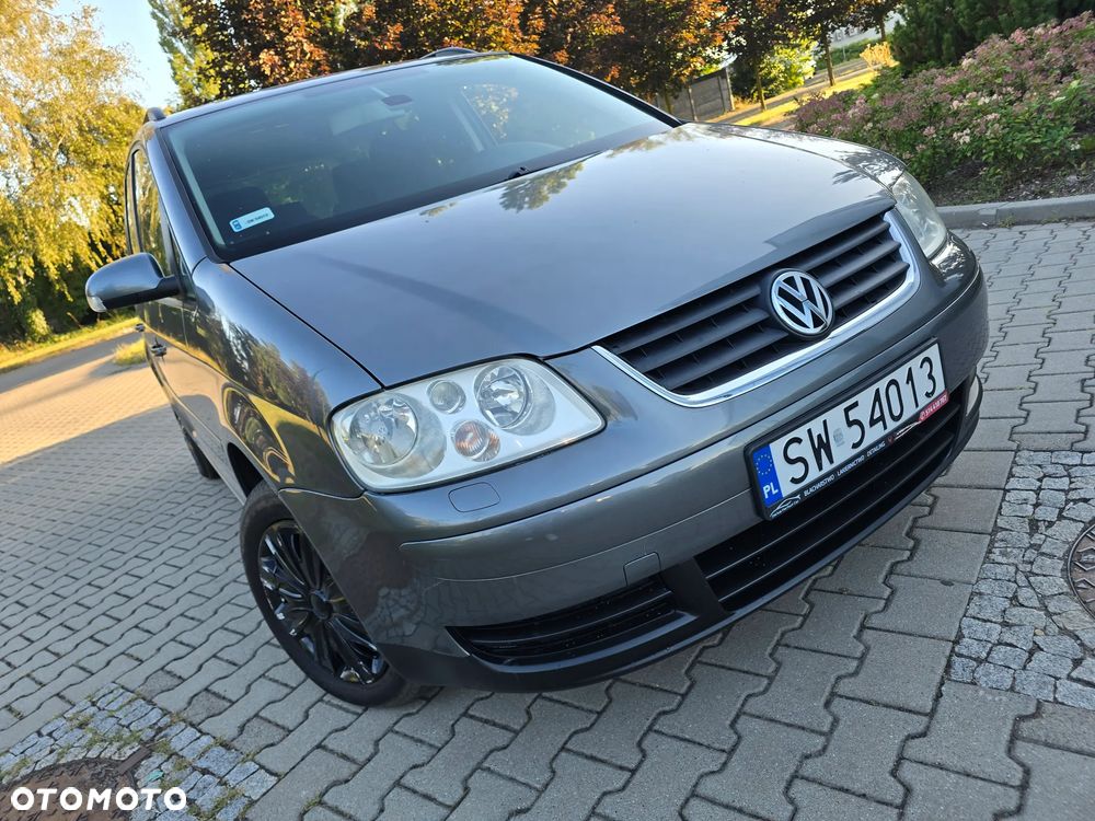 Volkswagen Touran 1.6 FSI - 23